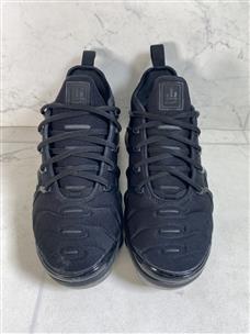 black vapormax size 6.5